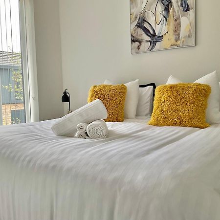The Parkes A Stylish 3Br House, 5 Mins From Central Birmingham Close To The Edgbaston Stadium, The Hippodrome, Uob, Aston And Bcu, China Town, Kings Heath Bhx Airport And Much More Dış mekan fotoğraf