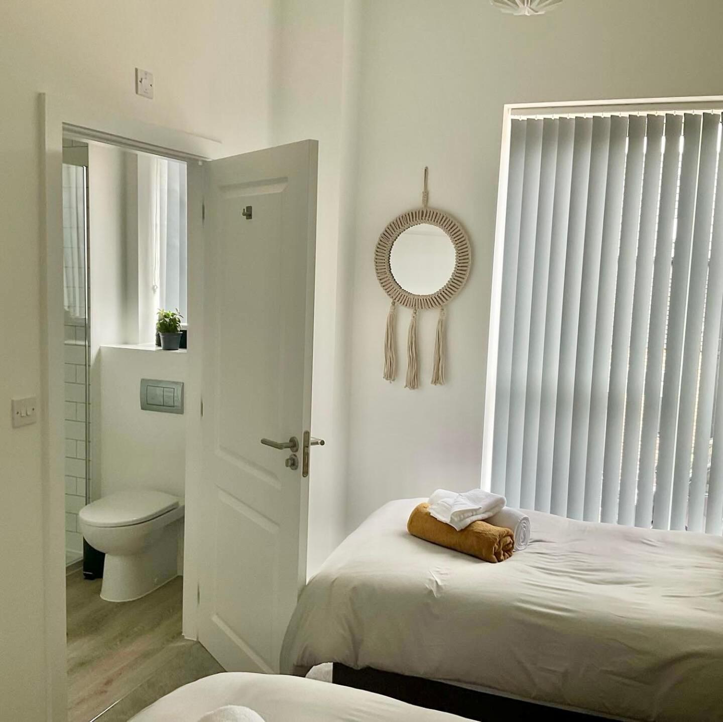 The Parkes A Stylish 3Br House, 5 Mins From Central Birmingham Close To The Edgbaston Stadium, The Hippodrome, Uob, Aston And Bcu, China Town, Kings Heath Bhx Airport And Much More Dış mekan fotoğraf