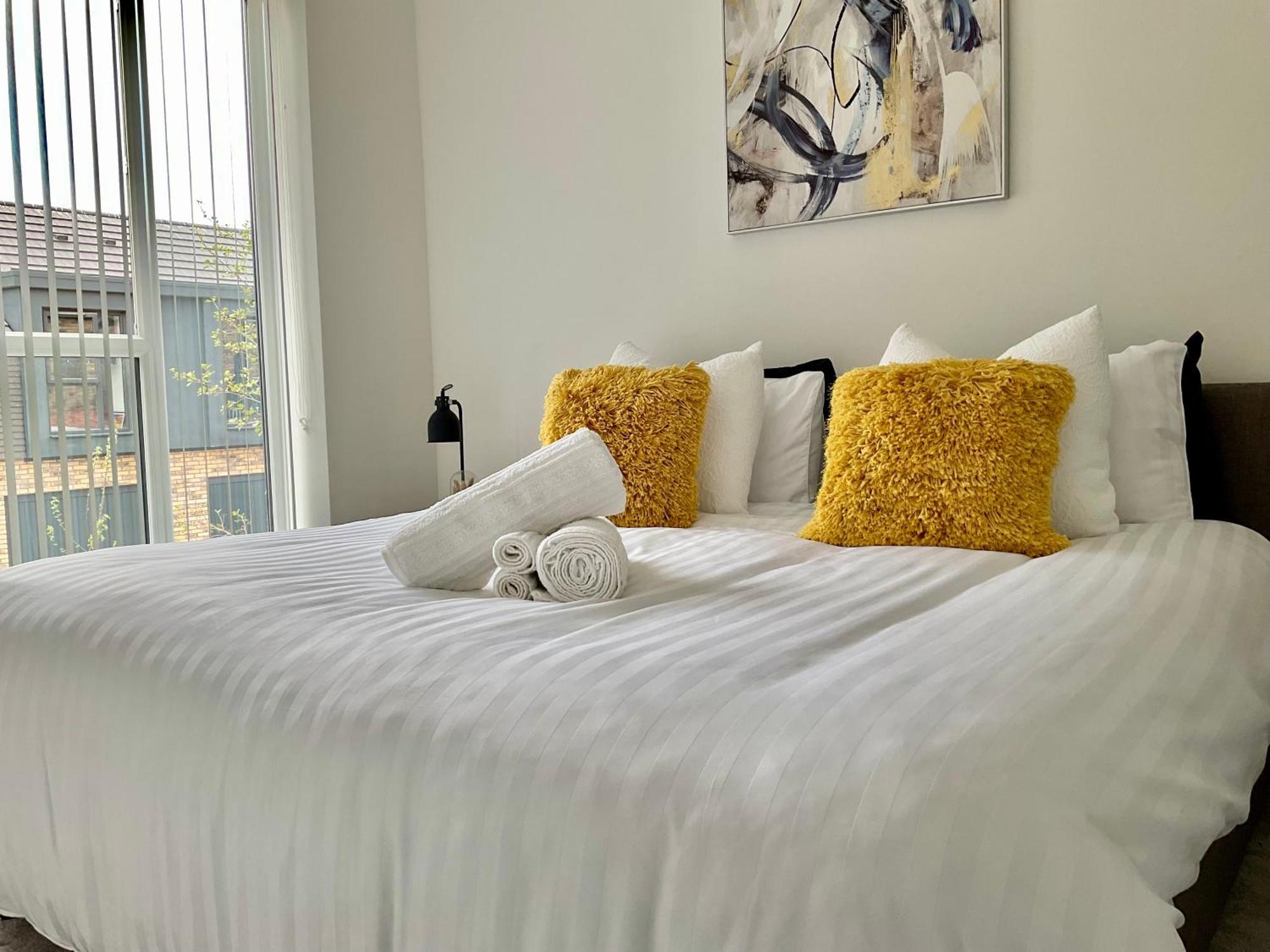 The Parkes A Stylish 3Br House, 5 Mins From Central Birmingham Close To The Edgbaston Stadium, The Hippodrome, Uob, Aston And Bcu, China Town, Kings Heath Bhx Airport And Much More Dış mekan fotoğraf