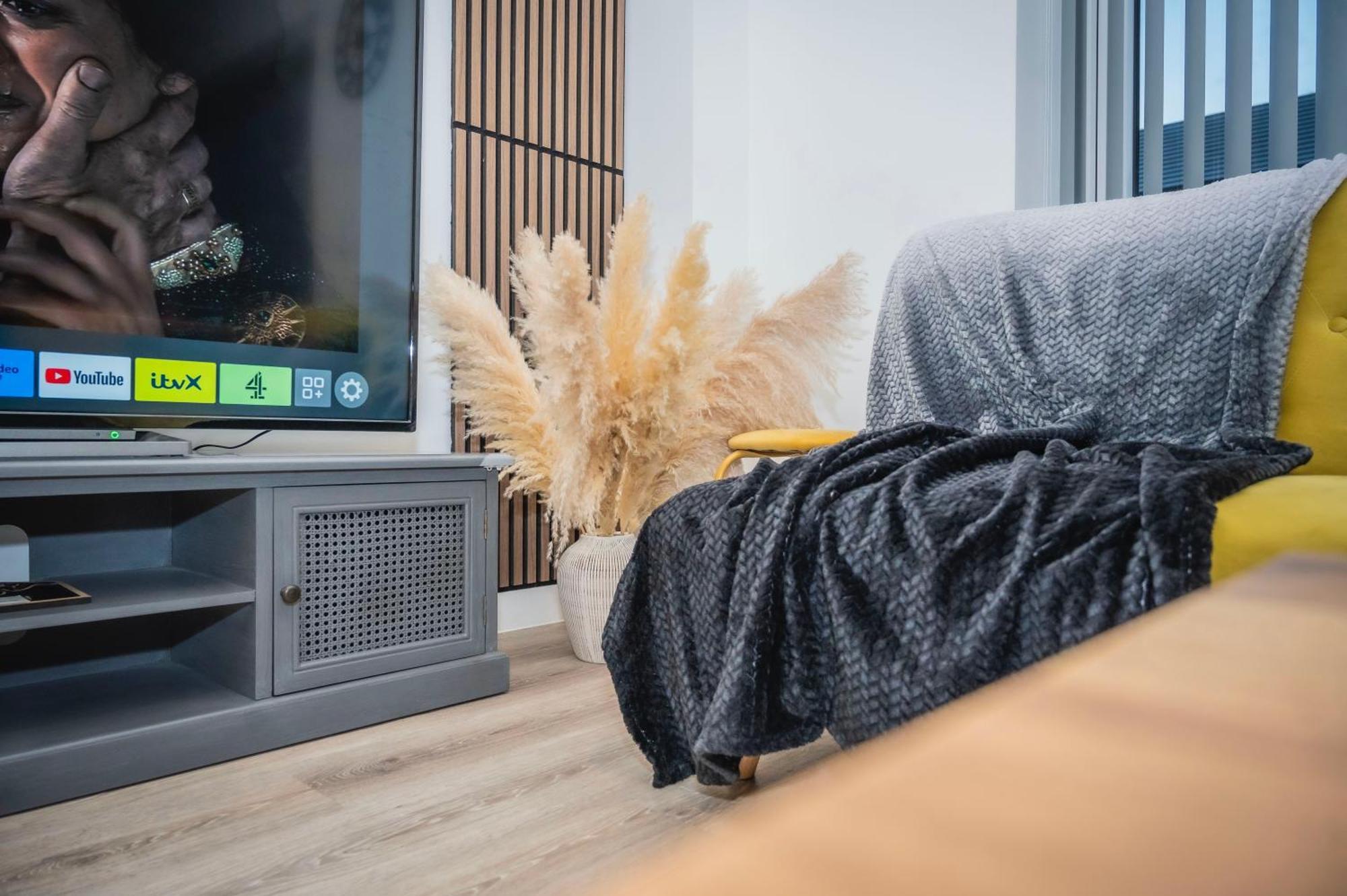 The Parkes A Stylish 3Br House, 5 Mins From Central Birmingham Close To The Edgbaston Stadium, The Hippodrome, Uob, Aston And Bcu, China Town, Kings Heath Bhx Airport And Much More Dış mekan fotoğraf
