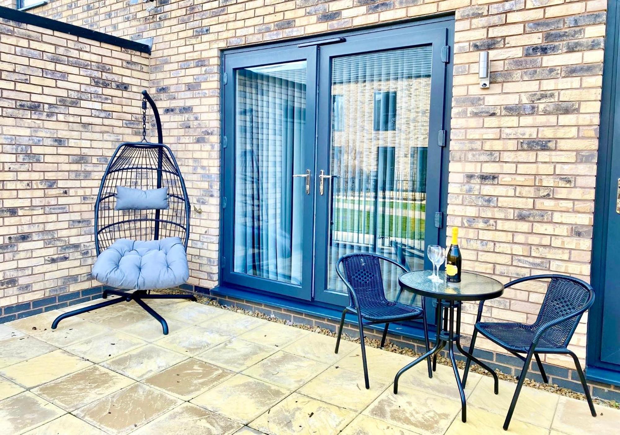 The Parkes A Stylish 3Br House, 5 Mins From Central Birmingham Close To The Edgbaston Stadium, The Hippodrome, Uob, Aston And Bcu, China Town, Kings Heath Bhx Airport And Much More Dış mekan fotoğraf
